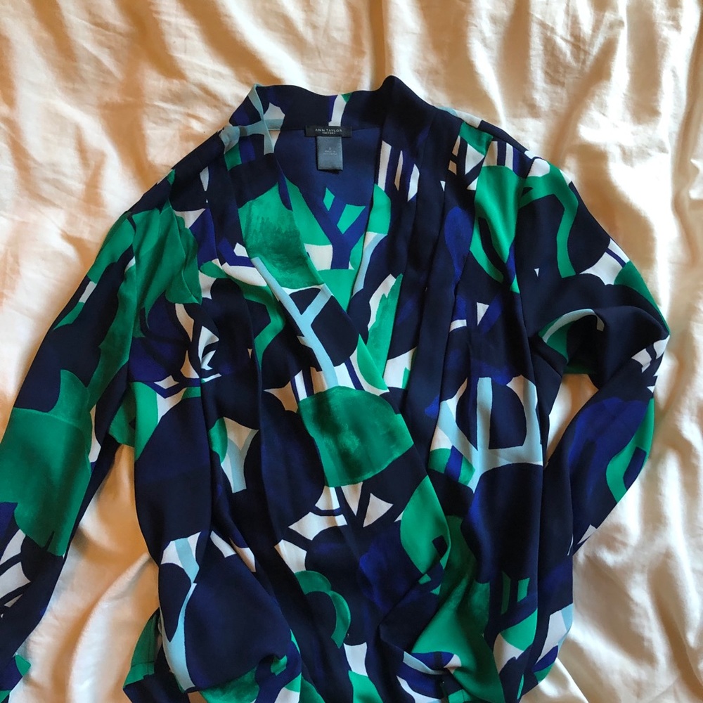 *Final sale* Ann Taylor Blouse